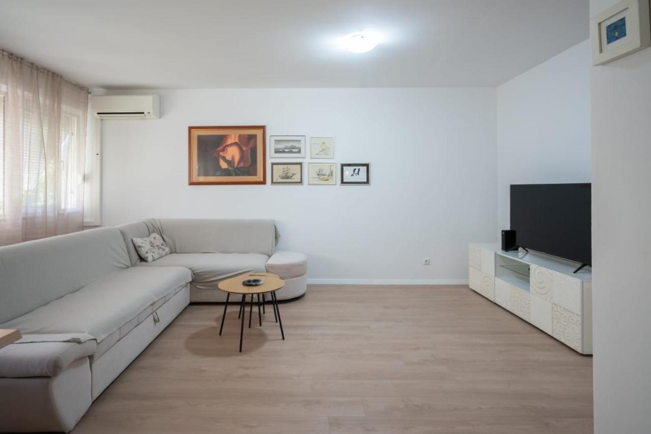 Apartman Mirjana Lägenhet Split Exteriör bild