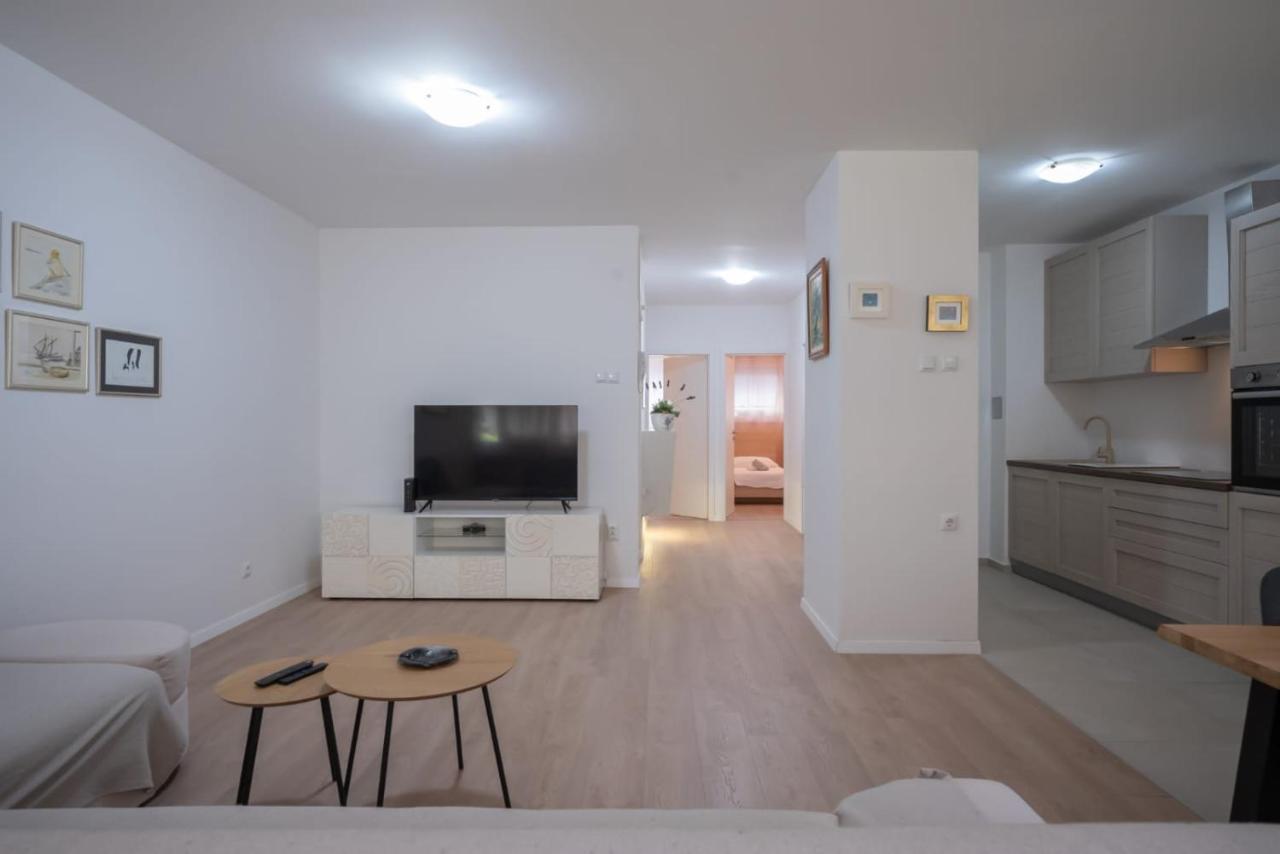 Apartman Mirjana Lägenhet Split Exteriör bild